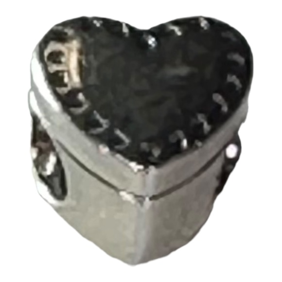 PANDORA Gift From the Heart Charm 791247CZ - Picture 2 of 2